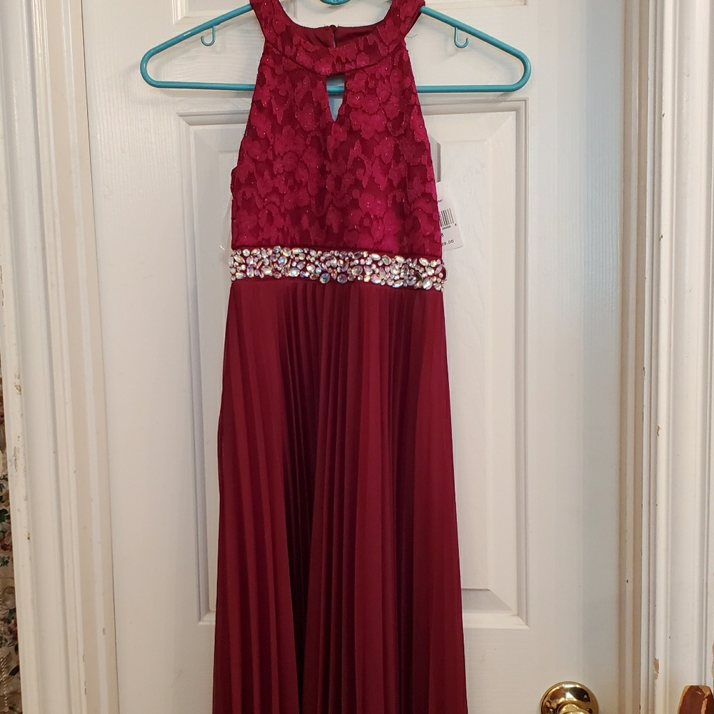 Girls NWTlong deep red formal